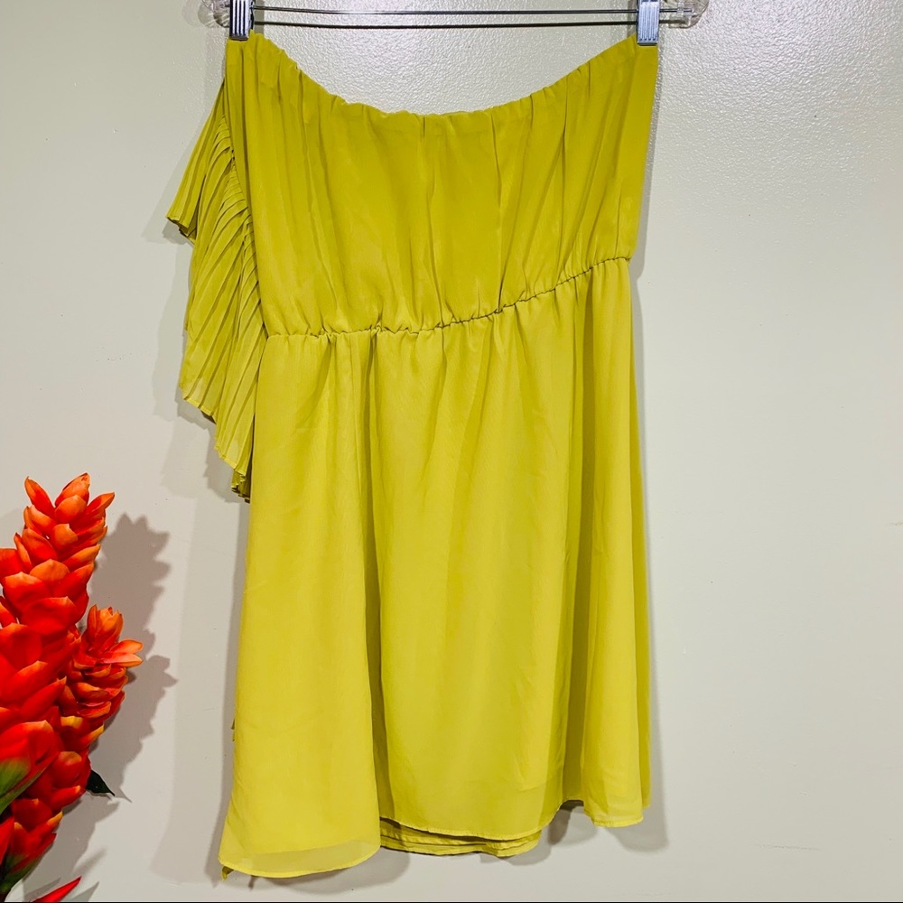 Bcbgeneration Ruffled Strapless Yellow Green - image 6